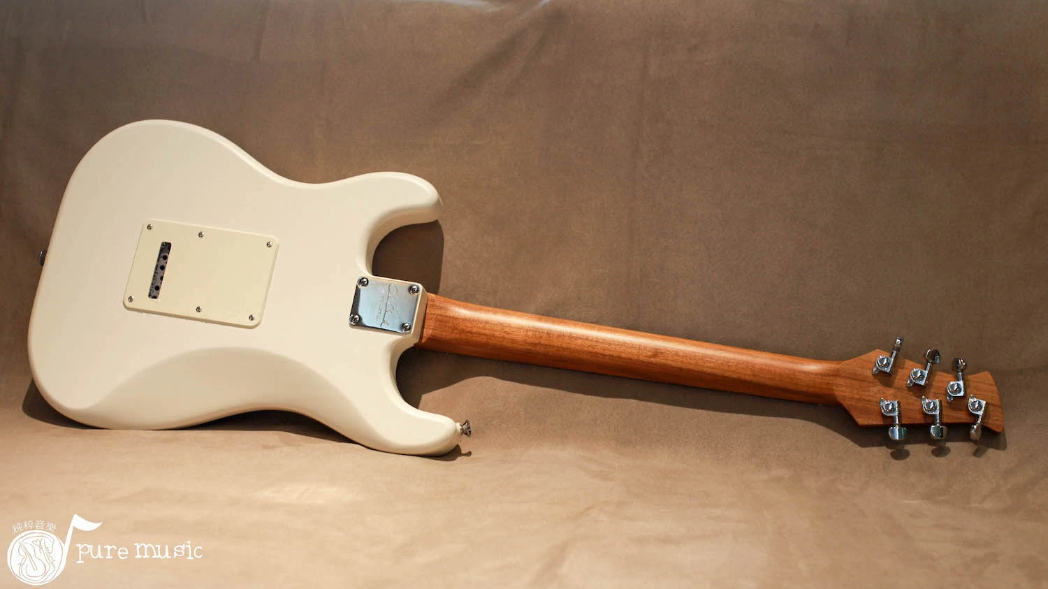 Cole Clark Hollow Baby CCHB-HH-C-WHT